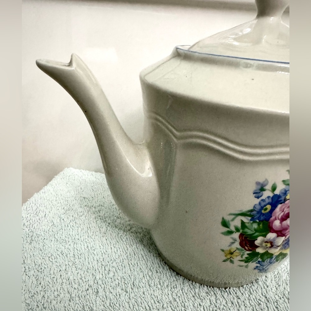 Ceramic Floral Teapot & Creamer Set - Picture 15 of 16